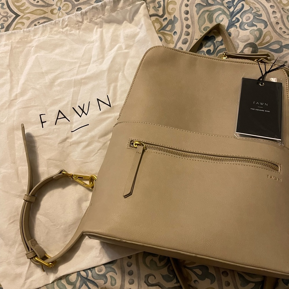 Fawn Design EUC like new square Mini in Adobe